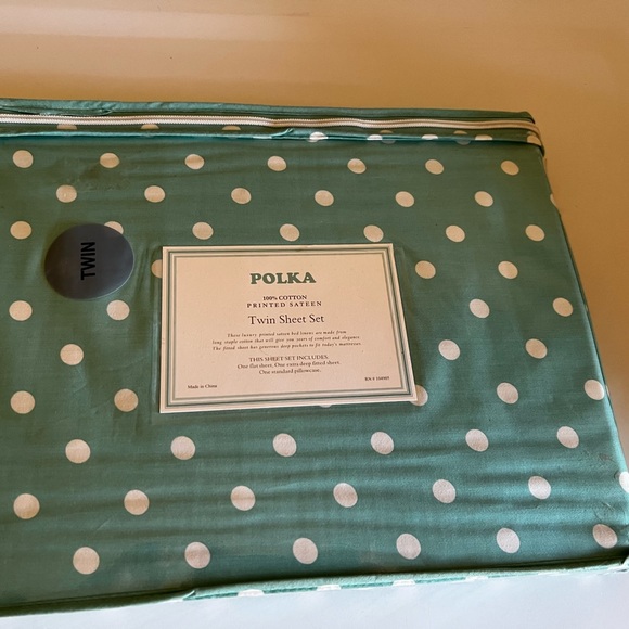 New Twin Sheet Set Matouk Teal/White Polka Dot - Picture 7 of 8